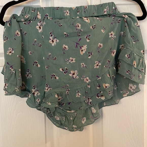 2 piece set (worn once) - Picture 4 of 5